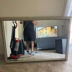 wall mirror 
