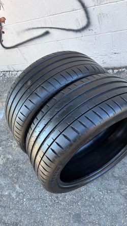 2 tire 235 40 19 Michelin Pilot Sport 4s
