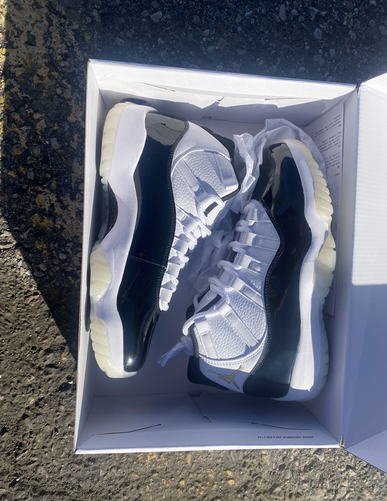 RETRO 11 “DMP” (FREE DELIVERY) SIZE 8&12 ONLY