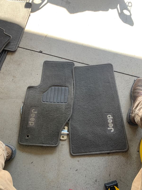 Jeep commander floor mats for Sale in Montclair, CA OfferUp