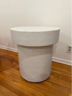 Threshold Threshold x Studio McGee Arbon textured side table