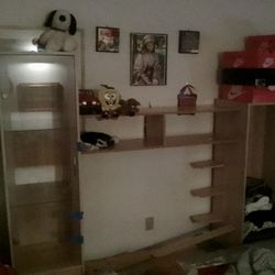 Wall Unit 