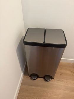 Metal Trash & Recycling Bin