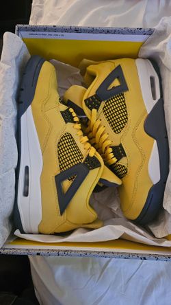 Air Jordan 4 Retro Lightening