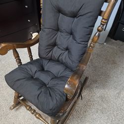 Solid Wood Rockint Chair 