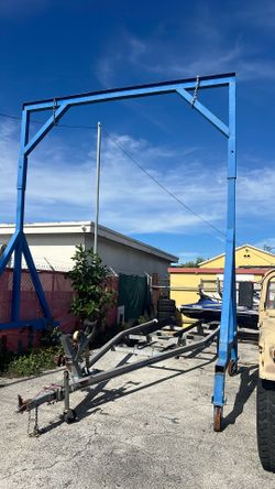 Steel Crane