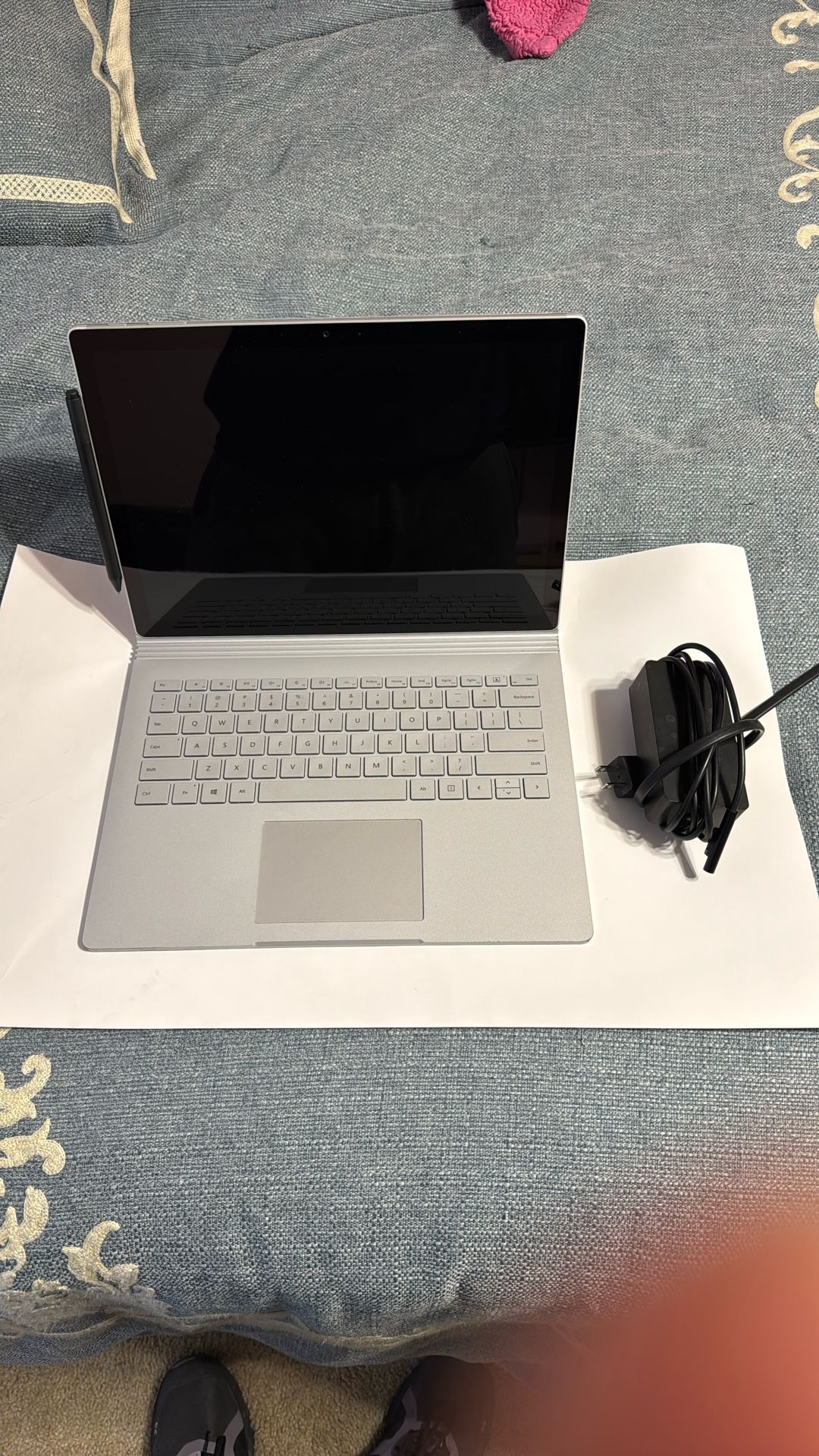 Microsoft Surface Book 2 (Intel Core i5, 8GB RAM, 256GB SSD) - 13.5in