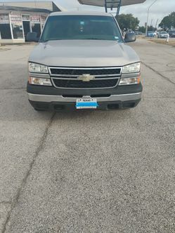 2006 Chevy Silverado v-6