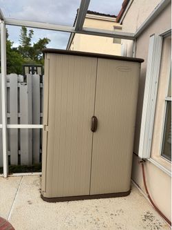 Suncast plastic shed 6x4x2