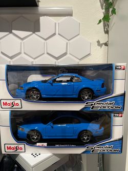 Maisto 1:18 scale 2003 mustang cobra diecast