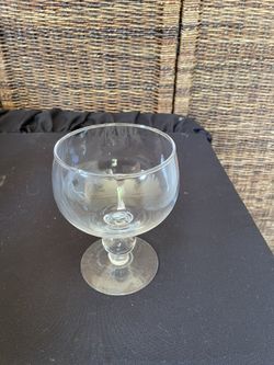 2 Glass Cups