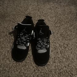 Air Jordan 4 White Thunder 