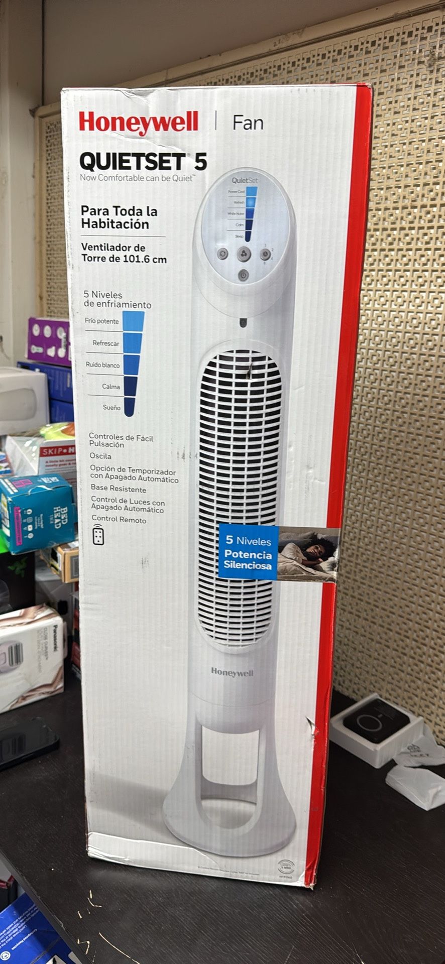 Honeywell HYF260 Quiet Set Whole Room Tower Fan, White QL
