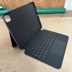Logitech Combo Touch Keyboard for iPad Pro M4 M5 2024 2025