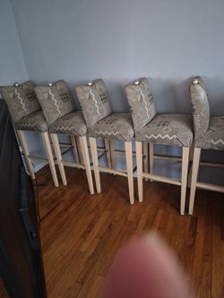5 Bar Stool Chairs