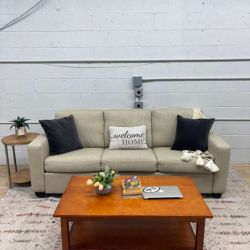 Palliser Kildonan Sleeper Sofa (Delivery Available)