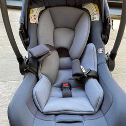 Nuna Pipa Lite LX Baby Car Seat was