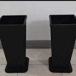 *** REDUCED *** PAIR of 24" Black Square Resin Planters @ Lasting Creations