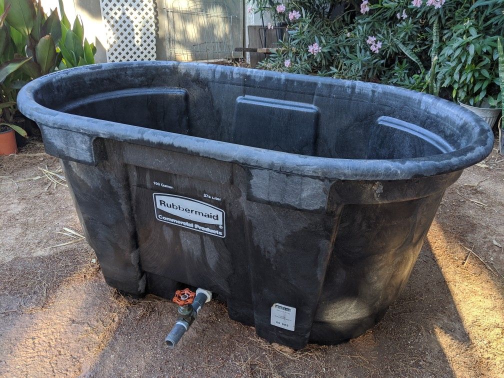 100 gallon stock tank with drain nozzle for Sale in Peoria, AZ OfferUp