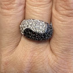 Genuine Luxury Gemstone Ring Cubic Zirconia White and Black Gemstones