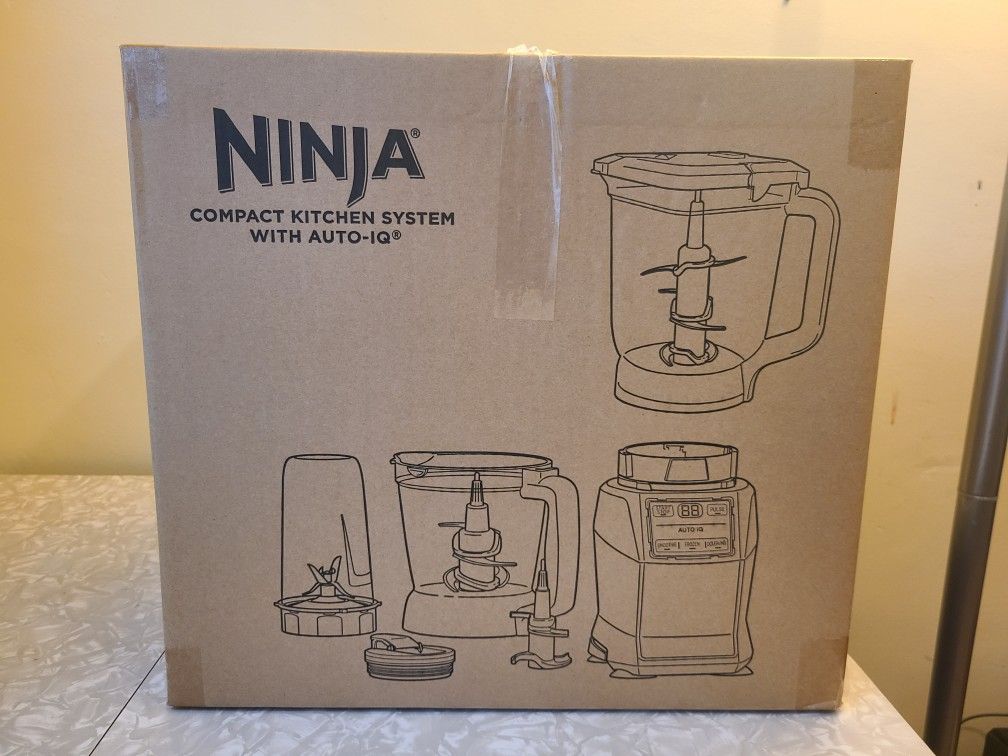 Ninja Compact Kitchen System Blender With Auto-iq Amz493 Brand New!