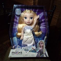 Disney FROZEN 2 Magic in Motion Elsa Doll For Sale