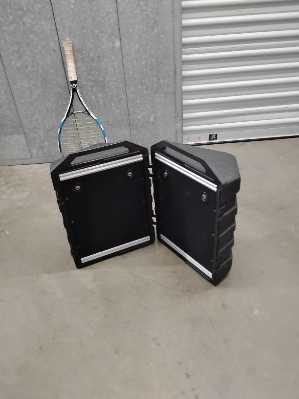 Mini Monitors. (PEAVY). 10" Woofer 4"Tweeter Used 3 ,Times