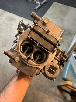 Brawler BR-67270 Street Carburetor, Vaccum Secondary, 600 CFM