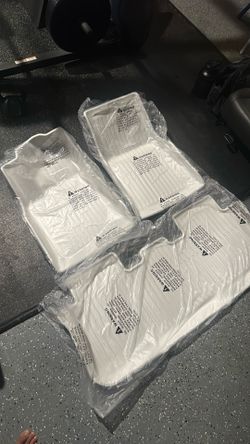2023-2026 Tesla Model Y floor mats