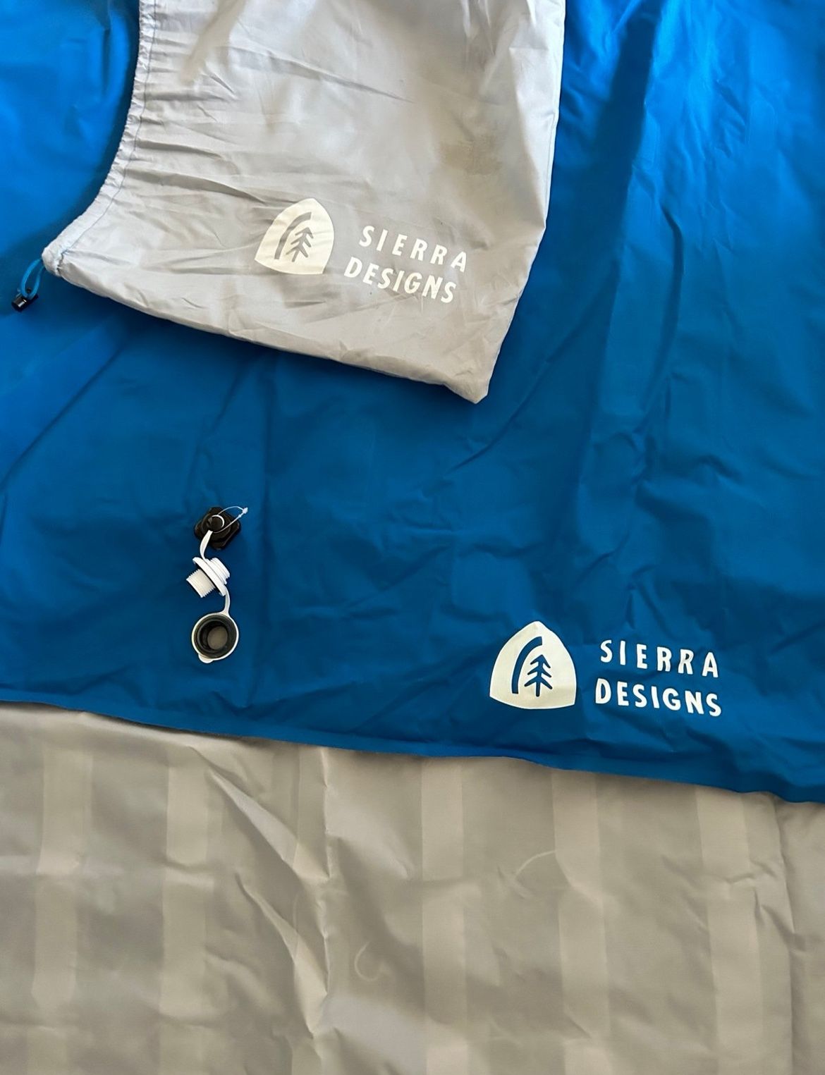 Sierra Designs queen size air mattress