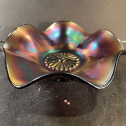 NORTHWOOD Antique Amethyst Carnival Glass Stripped-Ray-Center & Puppy Candy Dish (Diameter: 7-1/2”)