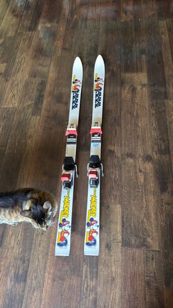 Rare 1980s K2 Vintage Walt Disney Mickey kids skii