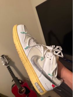 Nike dunks off white size 9