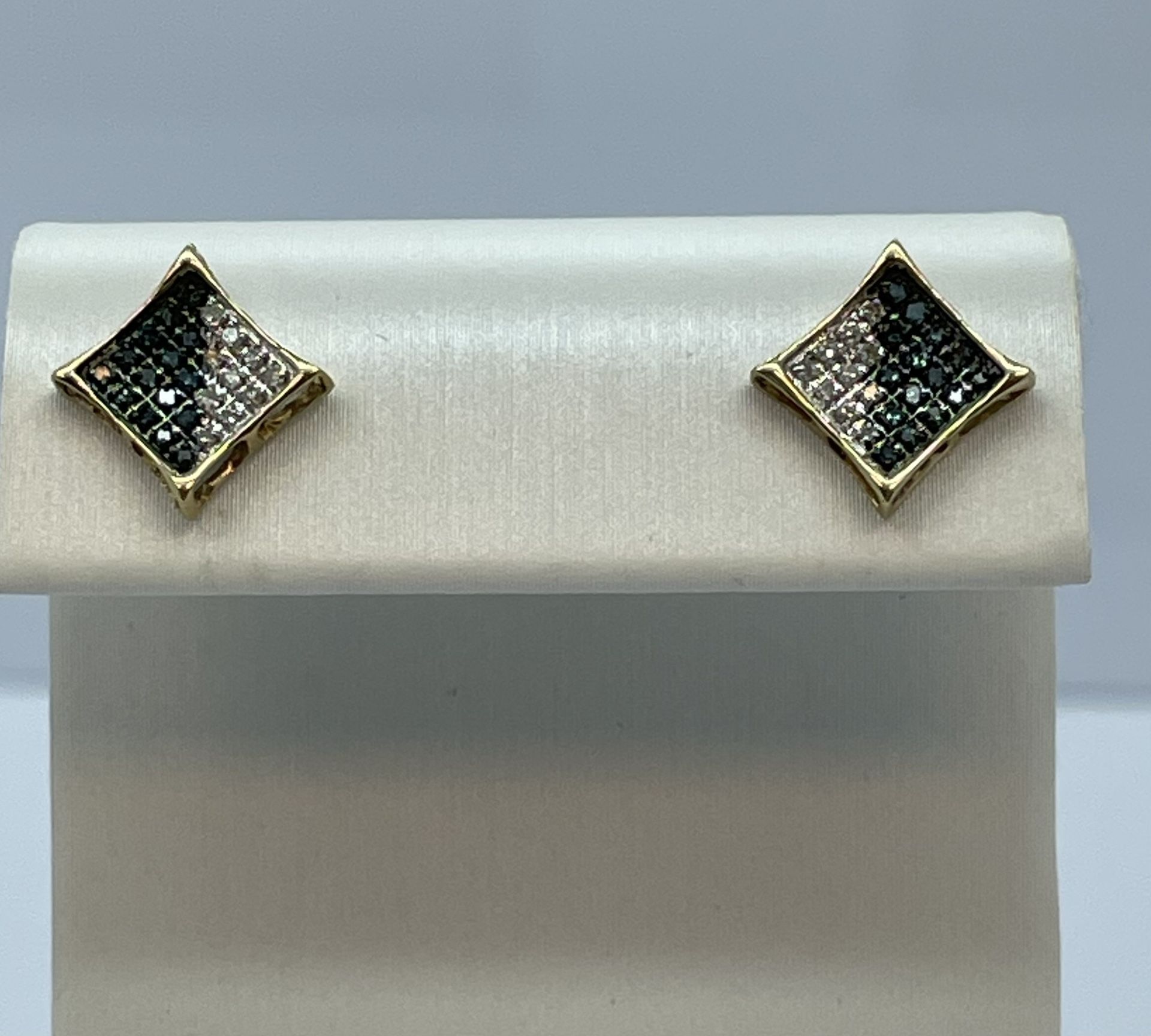 10K Gold Diamond Earrings. New