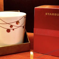 Holiday Christmas Starbucks Mug Cup in Red Gift box Original Gold Ornaments!