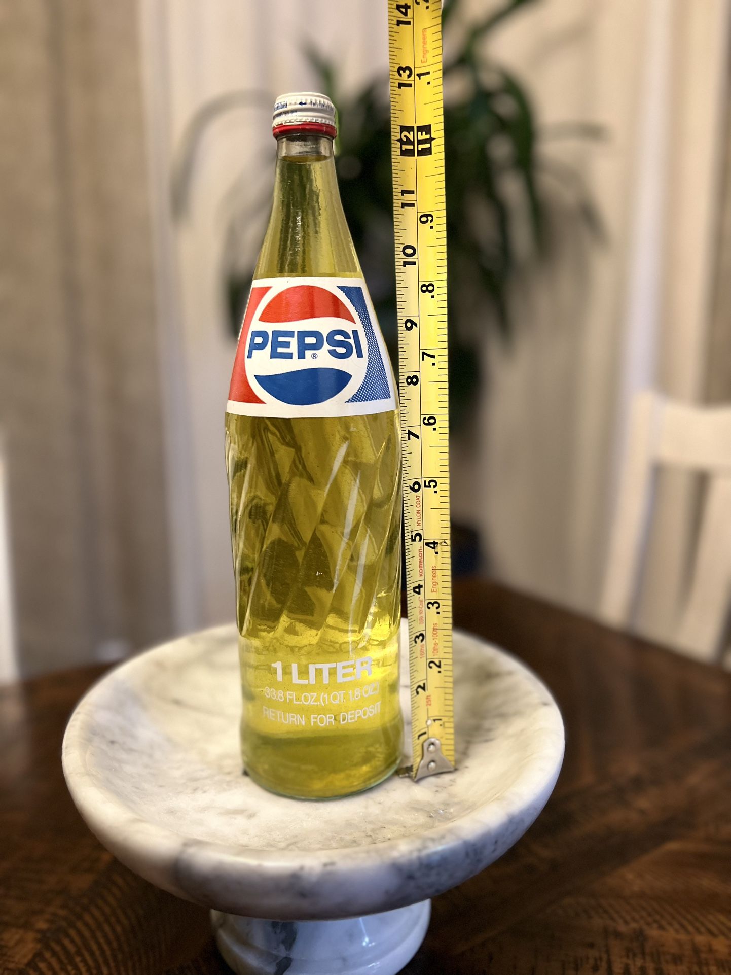 VINTAGE 1970s PEPSI COLA 1 LITER (33.8FL.OZ) SWIRL GLASS RETUR BOTTLE-SEALED