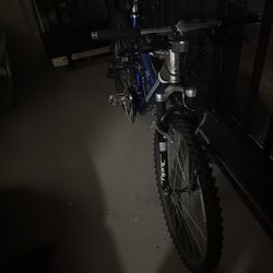 Mongoose Mountain Bike – Good Condition