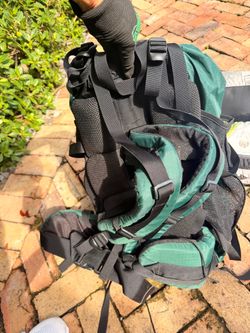 REI Large Hiking Backpack / Internal Frame Camping Pack