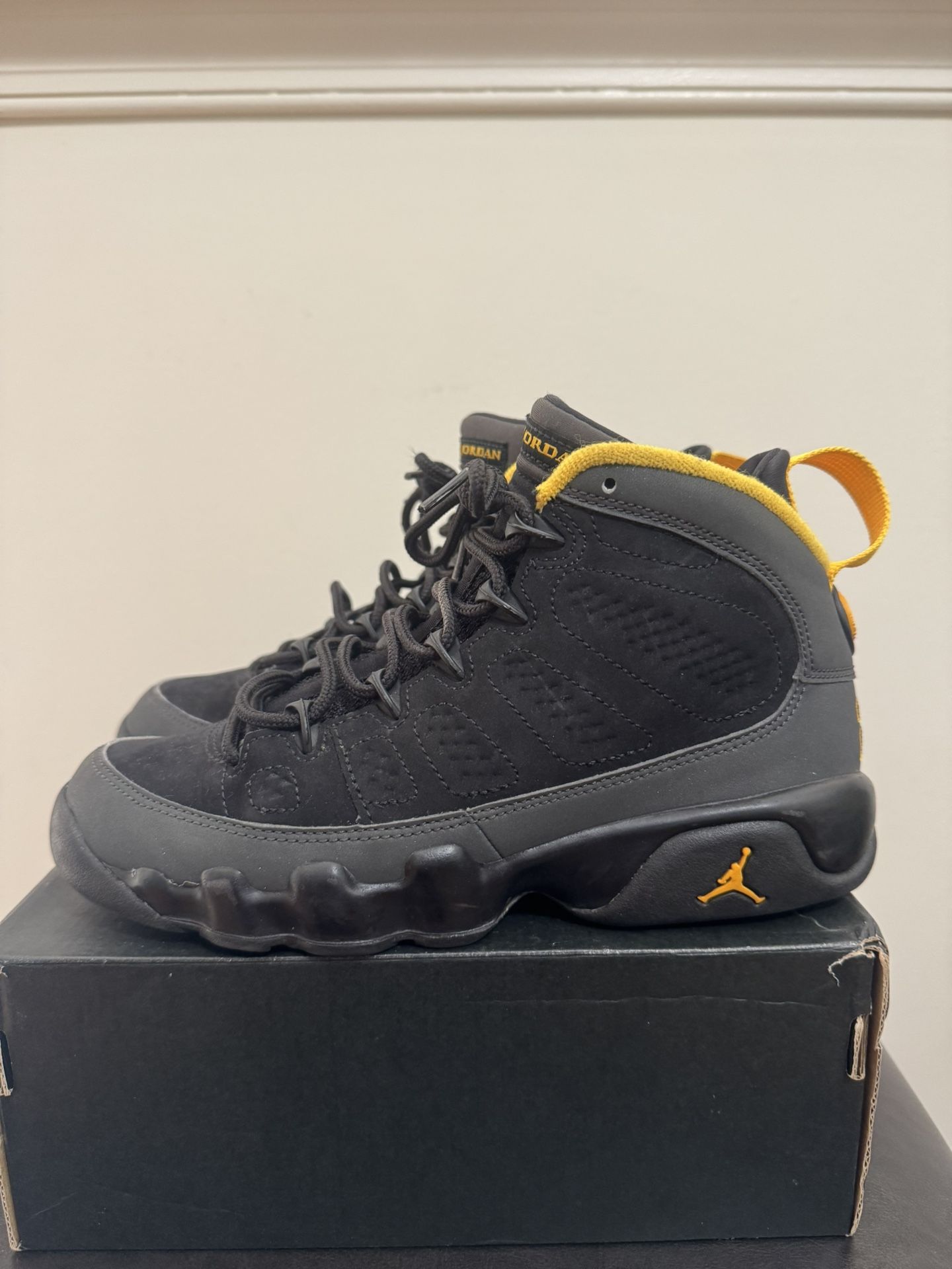 Jordan 9 Retro 