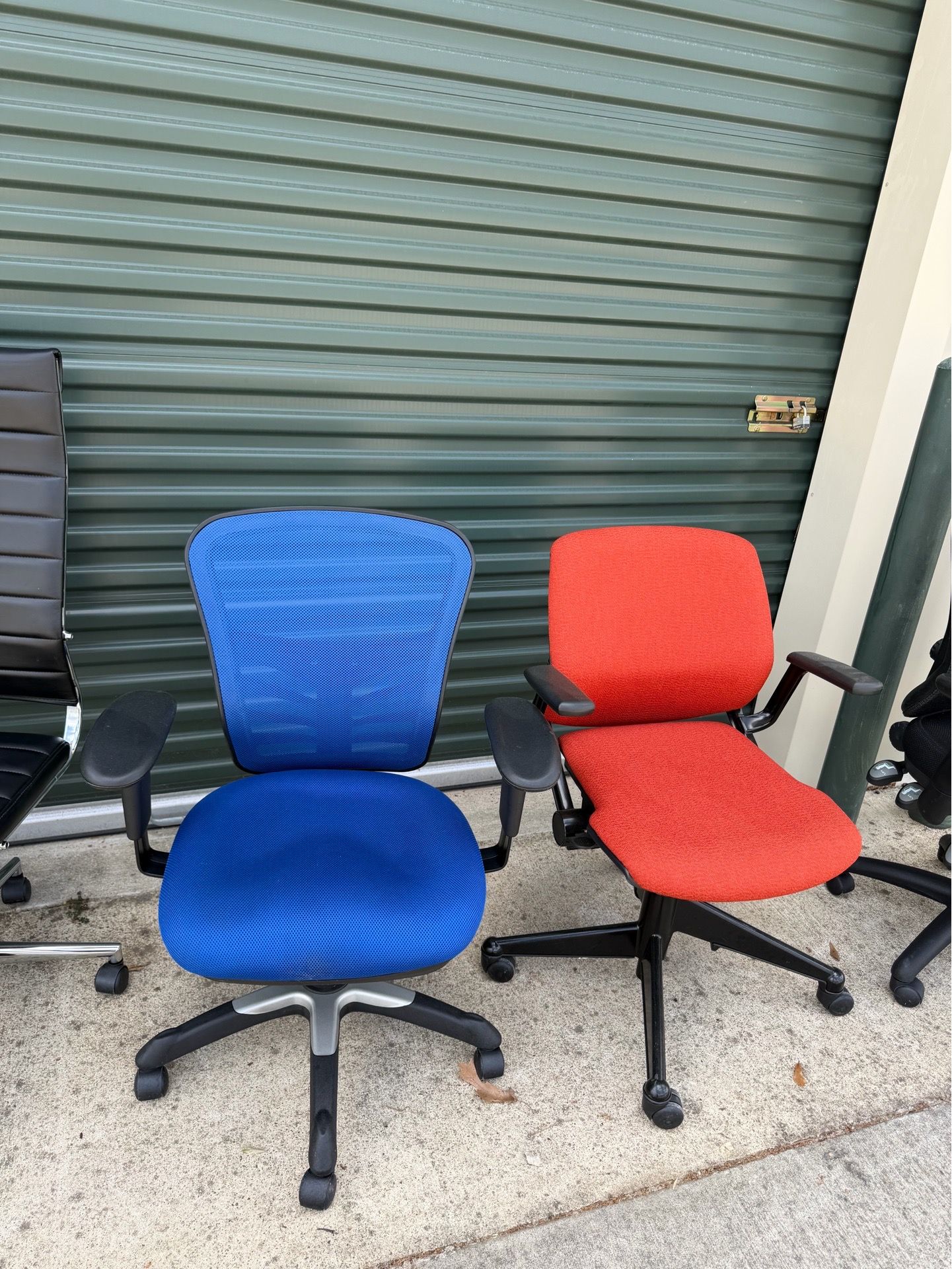Desk chair