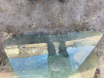 Auto glass