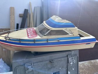 Aqua RC Boat 