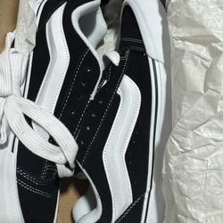 Vans Knu Skool