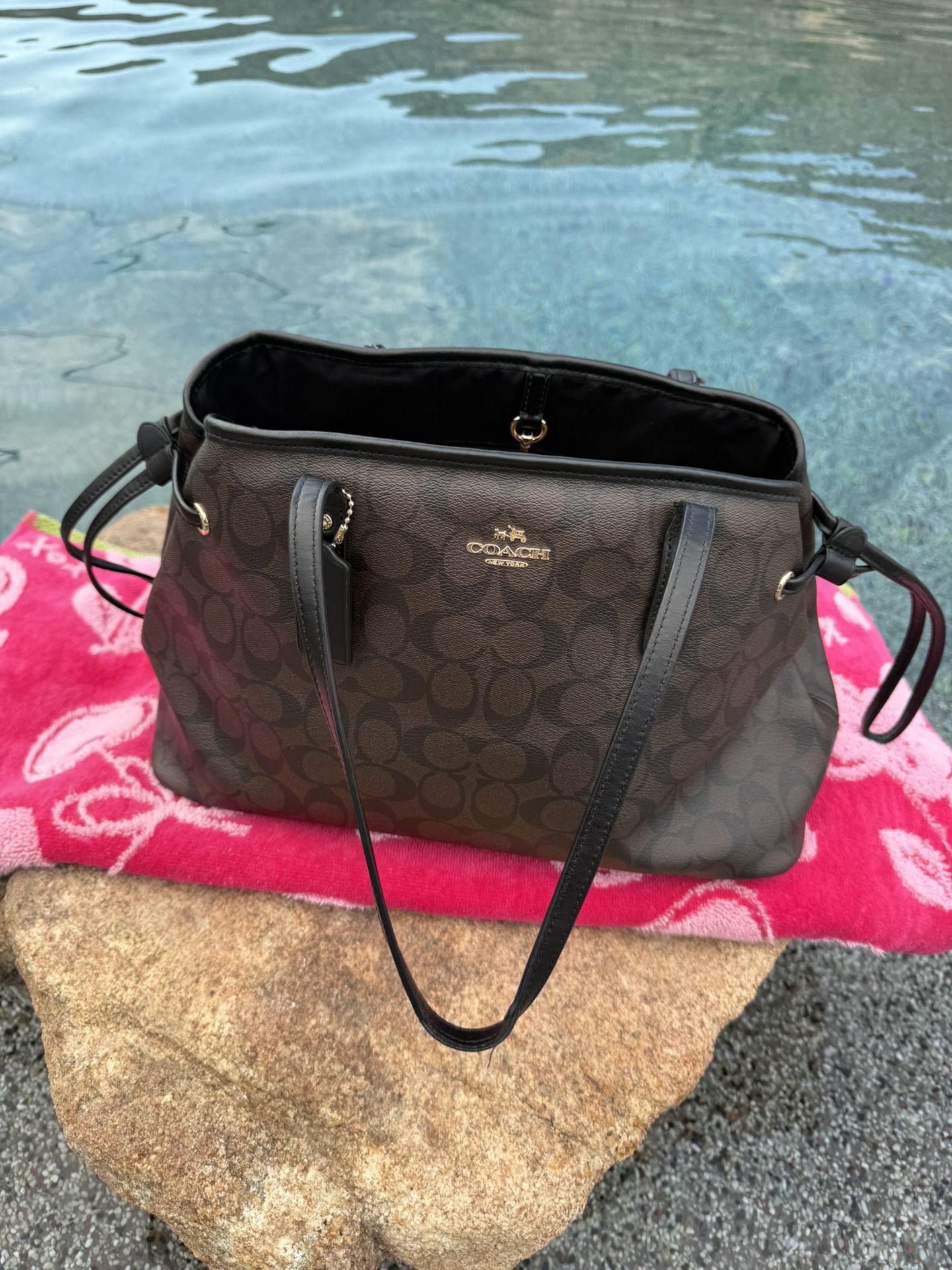 Used Coach Purse 👜