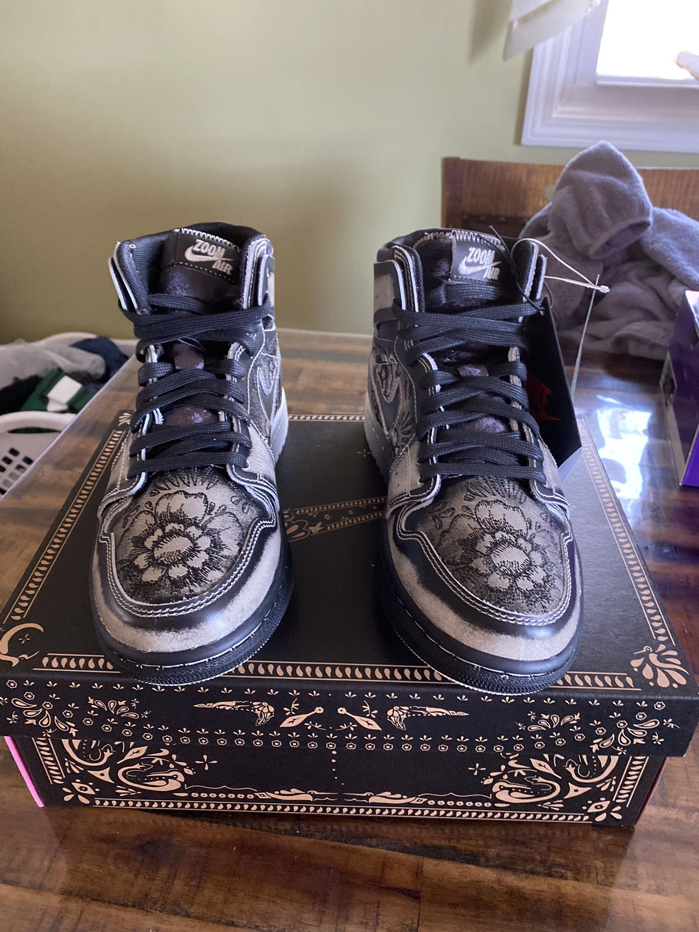 AIR JORDAN HIGH ZOOM AIR CMFT DIA DE MUERTOS SIZE MENS