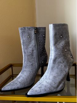 Glam Pointed-Toe Ankle Boots – Gray Studded Design