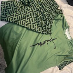 Large Women’s Green Faith Shirt + Shorts