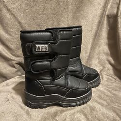 World Famous Sports Kids Black Winter Snow Boots with Double Velcro Strap