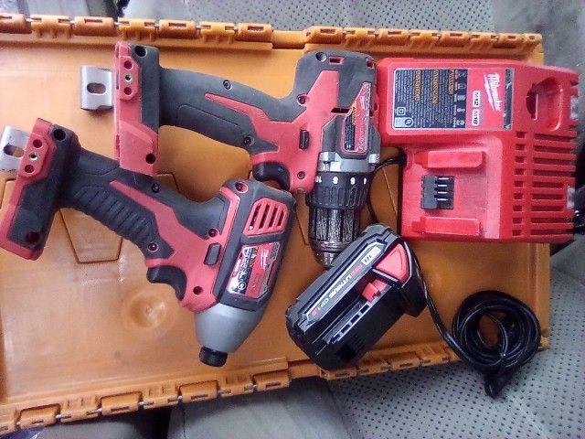 Milwaukee M18 Impact Driver/Drill/Battery/Charger Obo
