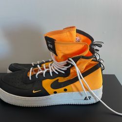 Nike SF Air Force High Laser sneakers 864024-800 M size 13 
